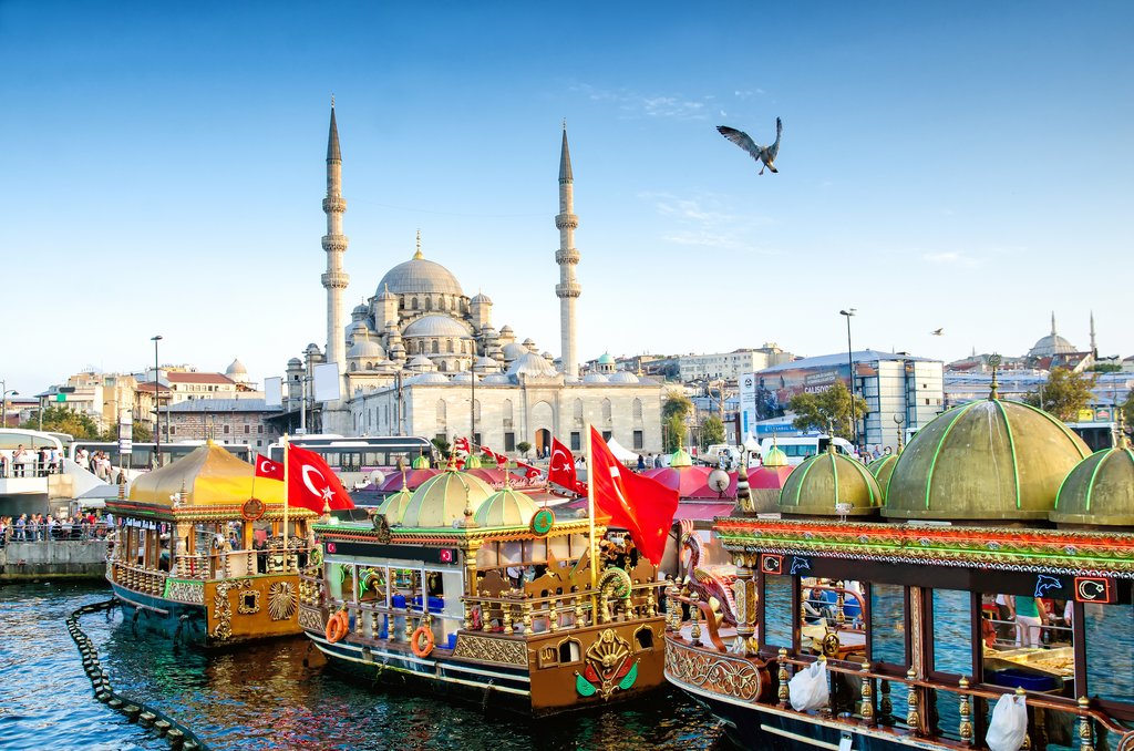 Turkey travel with Istanbul landmarks